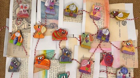 Mărțișoare din Lemn Reciclat, Pictate Manual | Handmade Unicat